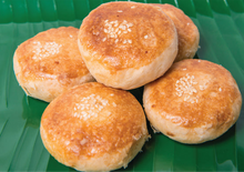 Traditional Tar Sar Piah 传统豆沙饼