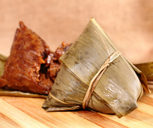 Traditional Salted Egg Dumpling 传统咸蛋肉粽